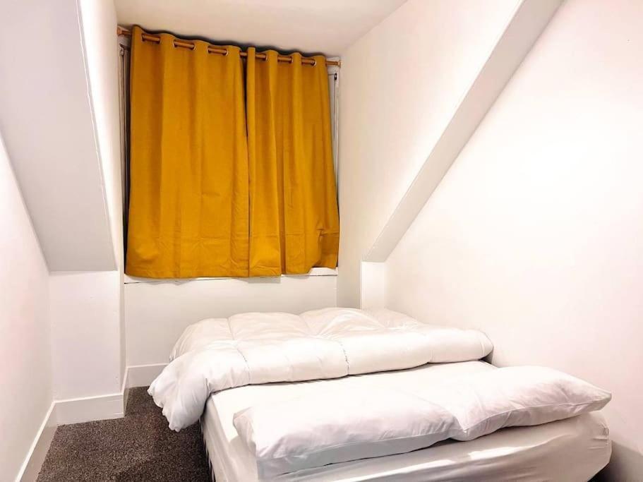 אברדין Crown House Two Bedroom Apartment מראה חיצוני תמונה