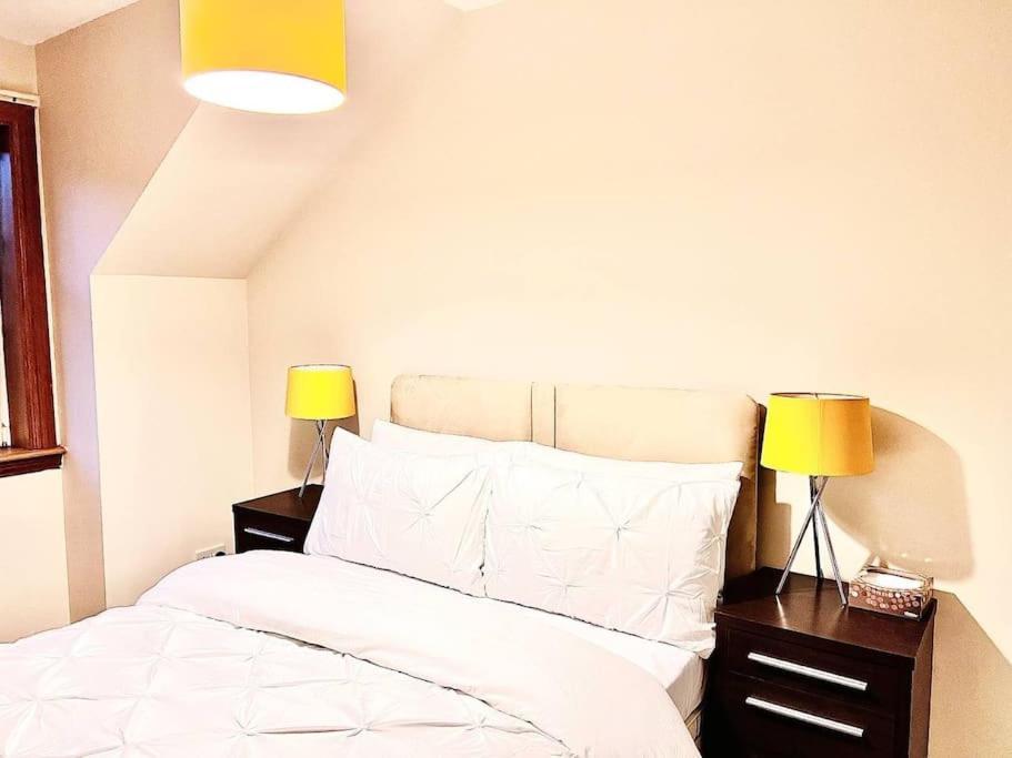 אברדין Crown House Two Bedroom Apartment מראה חיצוני תמונה